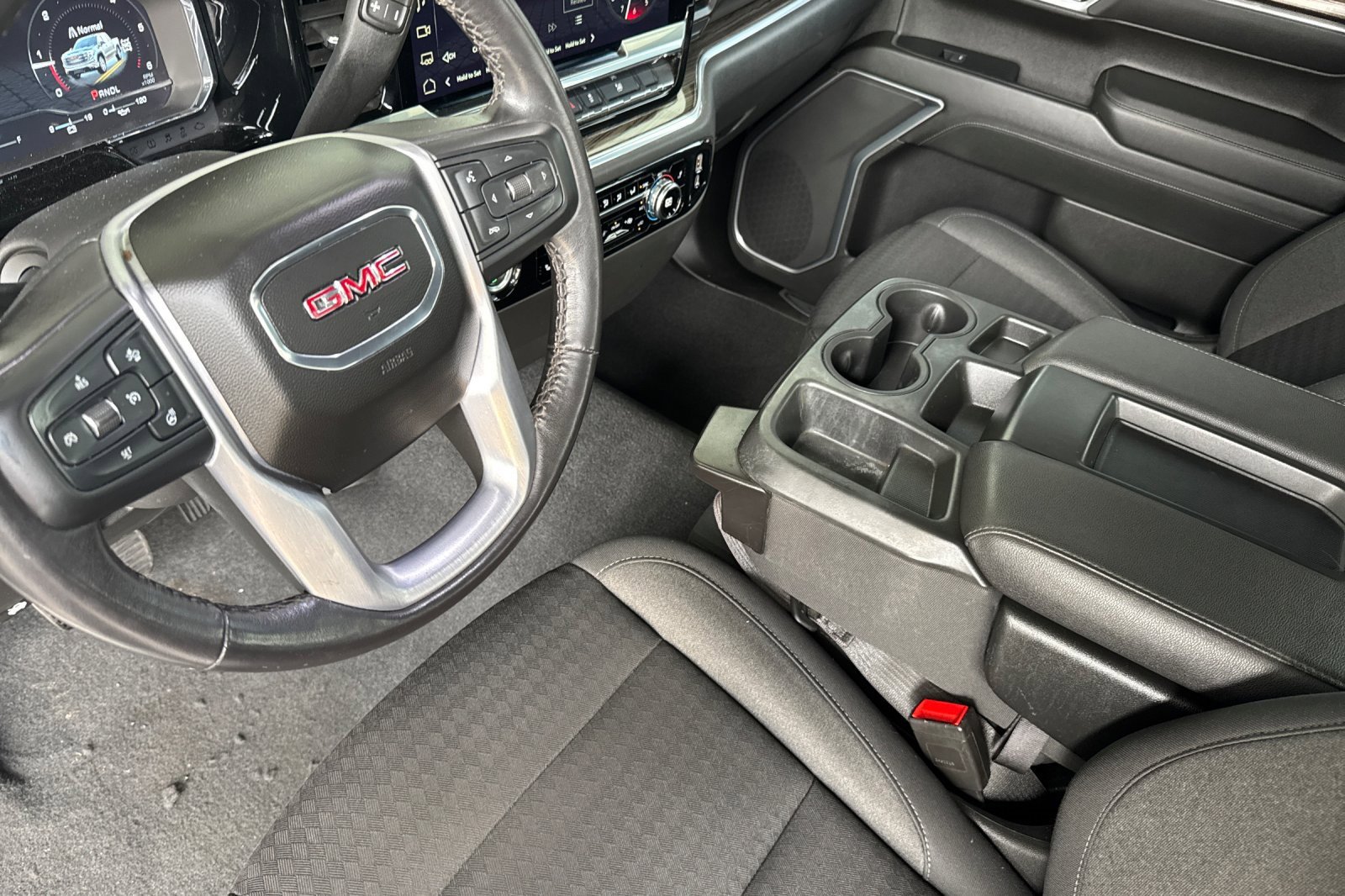 Used 2022 GMC Sierra 1500 Elevation image 9