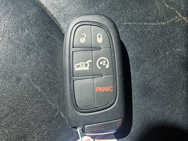 Used 2014 Jeep Cherokee Trailhawk w/ Comfort/Convenience Group AWD/4WD image 29