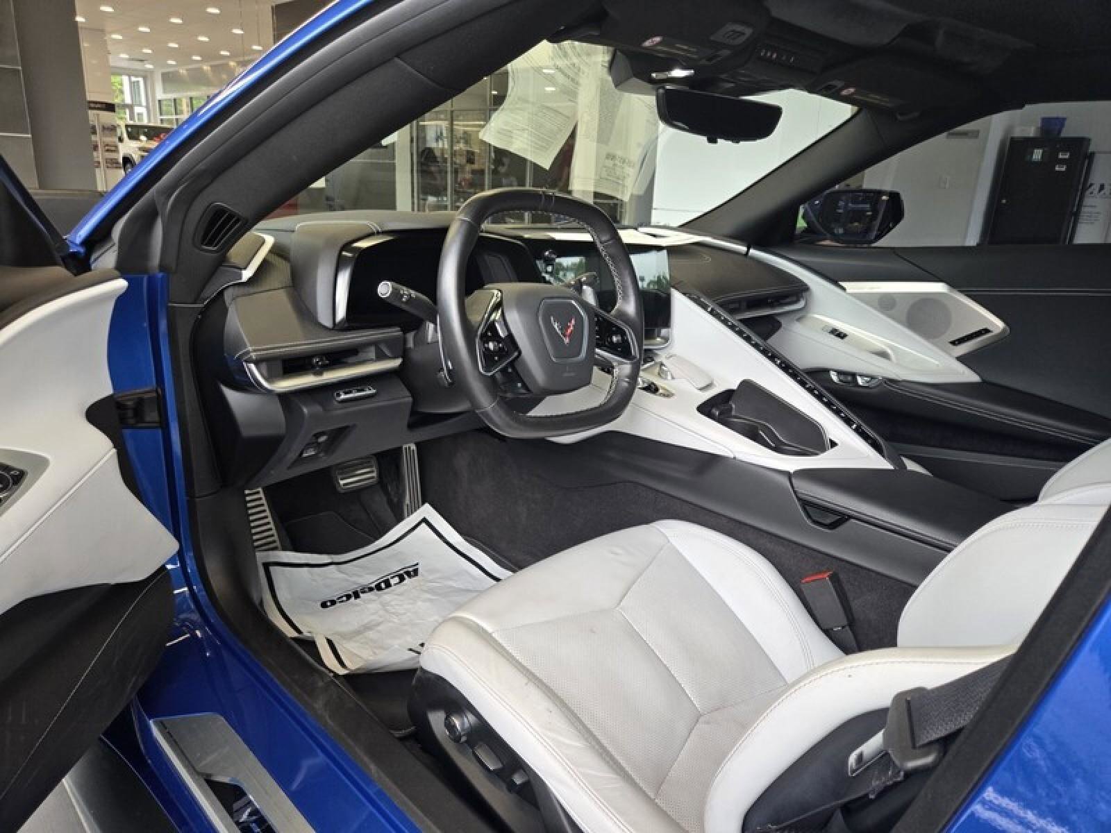Used 2022 Chevrolet Corvette Stingray Preferred Cpe w/ 2LT RWD image 16