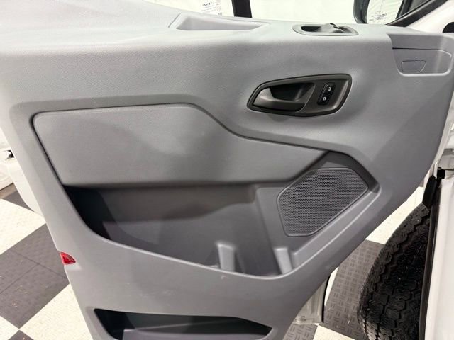 Used 2015 Ford Transit 350 XL image 13