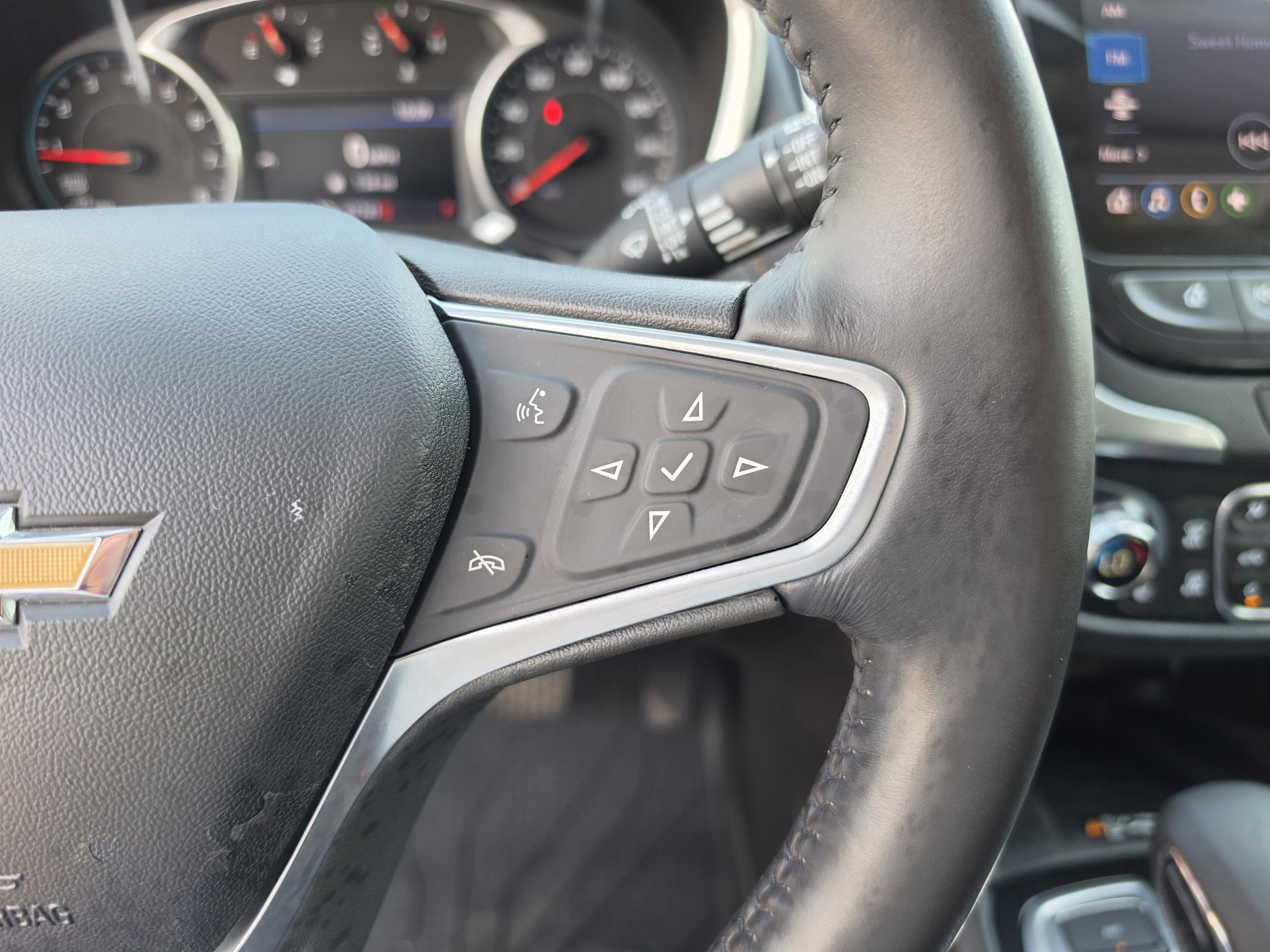 Used 2022 Chevrolet Equinox Premier AWD/4WD image 31