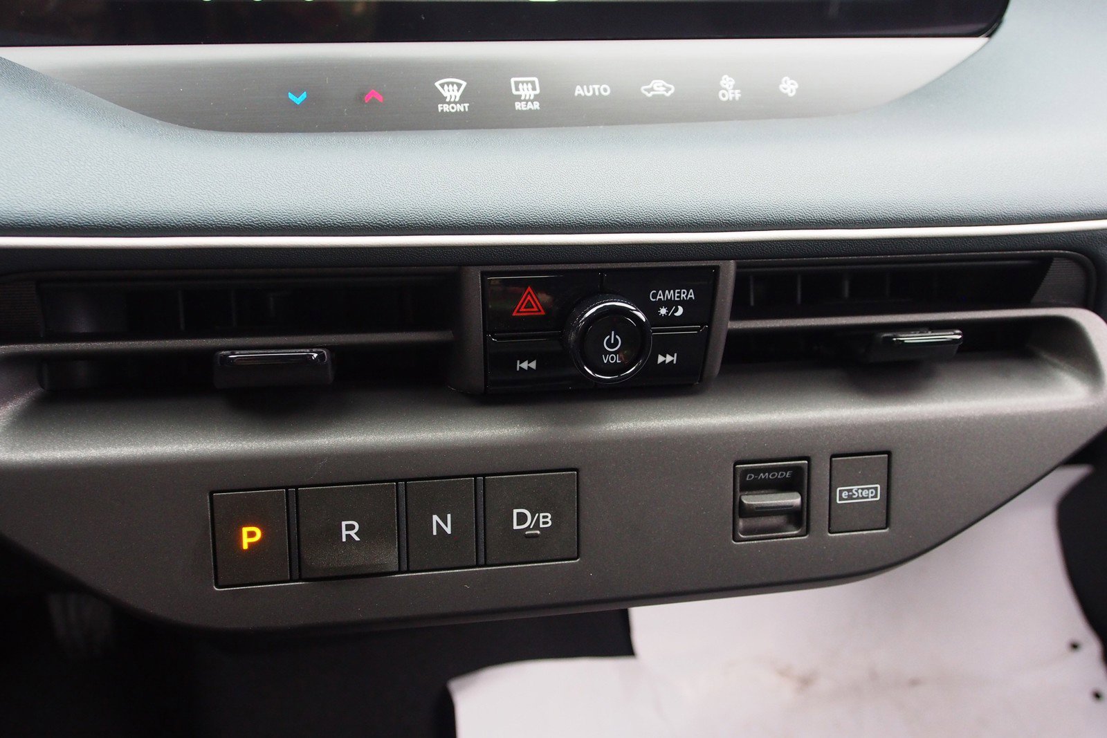 New 2026 Nissan Leaf w/ Floor Mat Package (S+) image 23