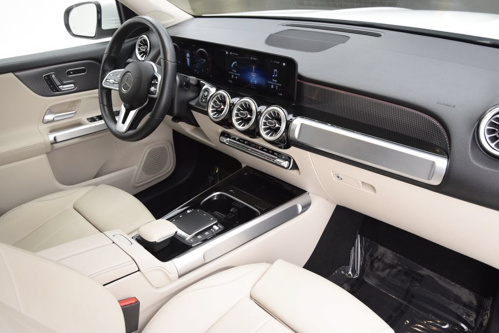 Certified 2022 Mercedes-Benz GLB 250 4MATIC image 15
