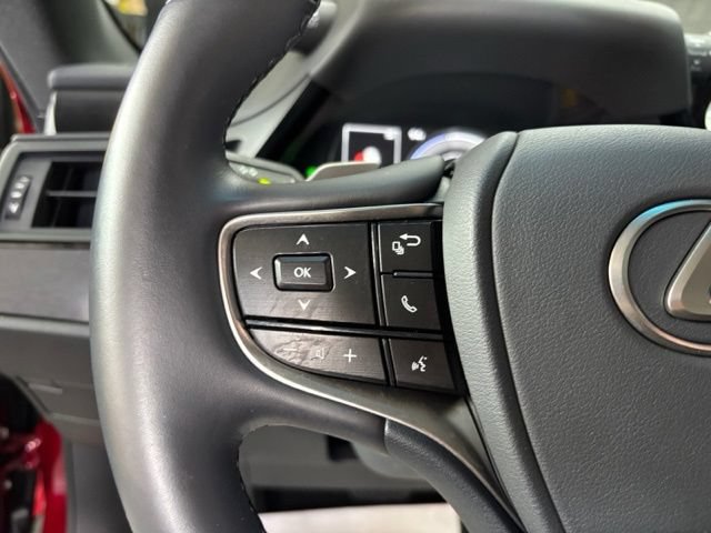 Used 2025 Lexus ES 300h F Sport w/ Accessory Package (Z1) FWD image 15
