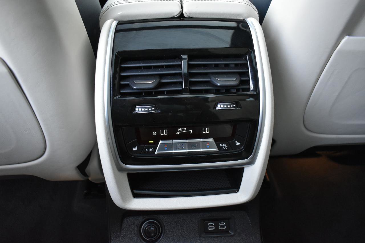 Used 2019 BMW X7 xDrive40i w/ Premium Package AWD/4WD image 41