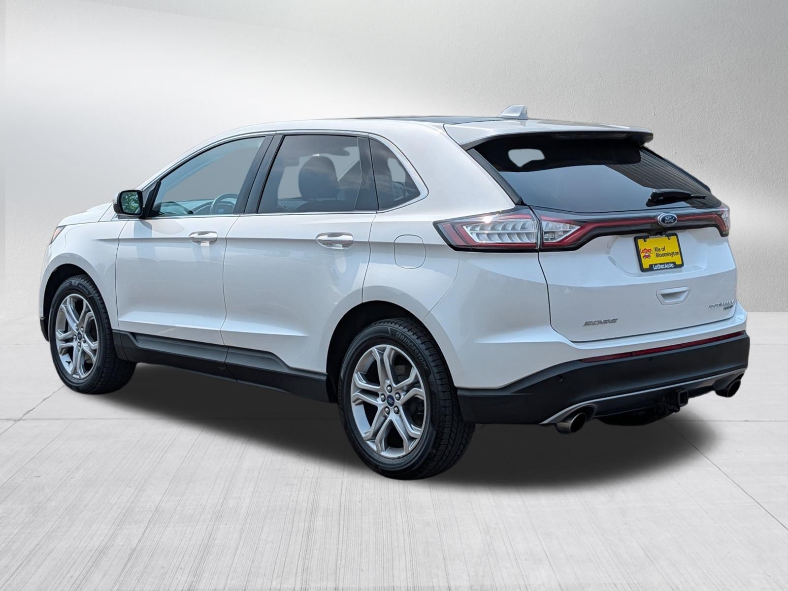 Used 2016 Ford Edge Titanium w/ Equipment Group 301A AWD/4WD image 5