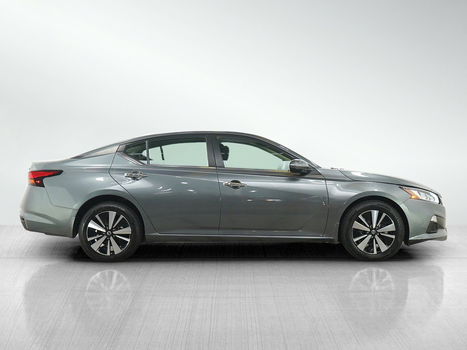 Used 2021 Nissan Altima 2.5 SV image 6