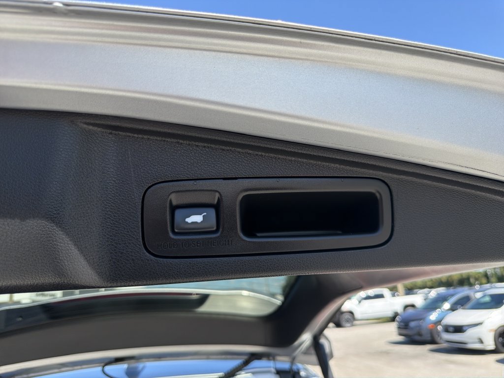 Used 2019 Honda CR-V EX-L image 12
