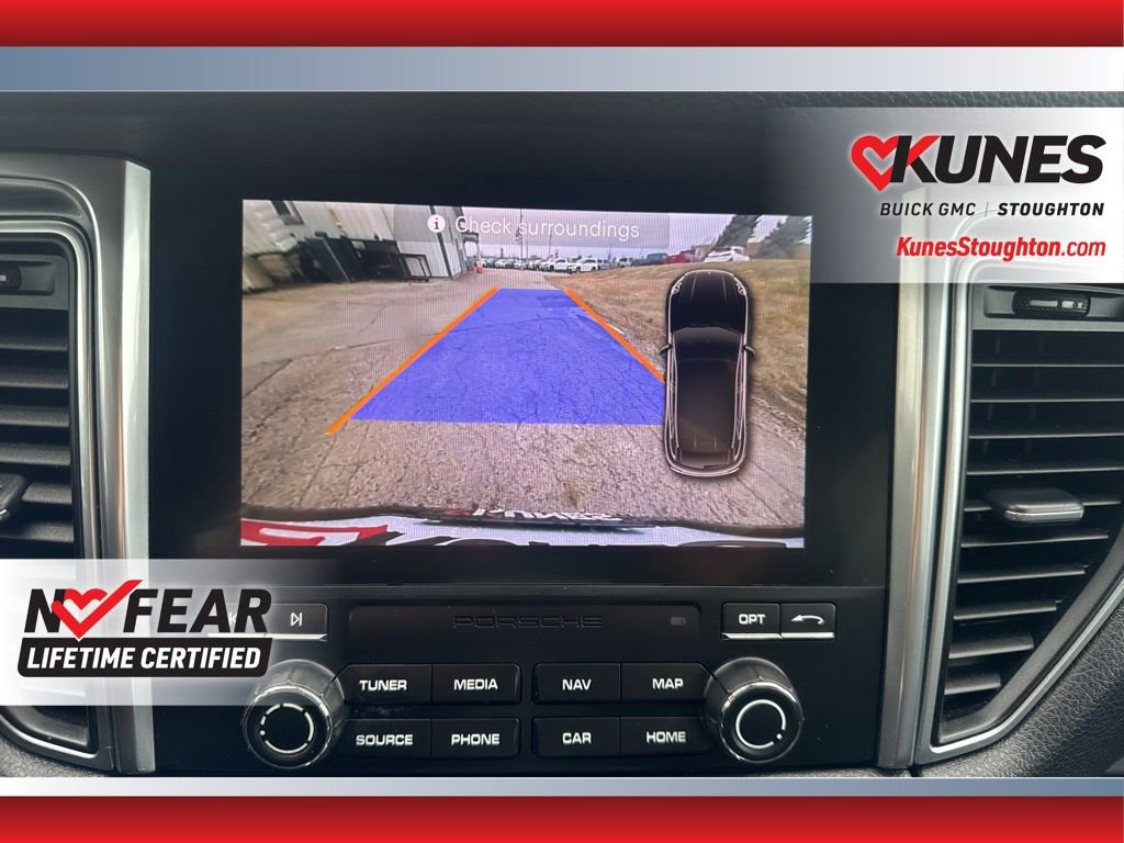 Used 2017 Porsche Macan S w/ Premium Package Plus image 34