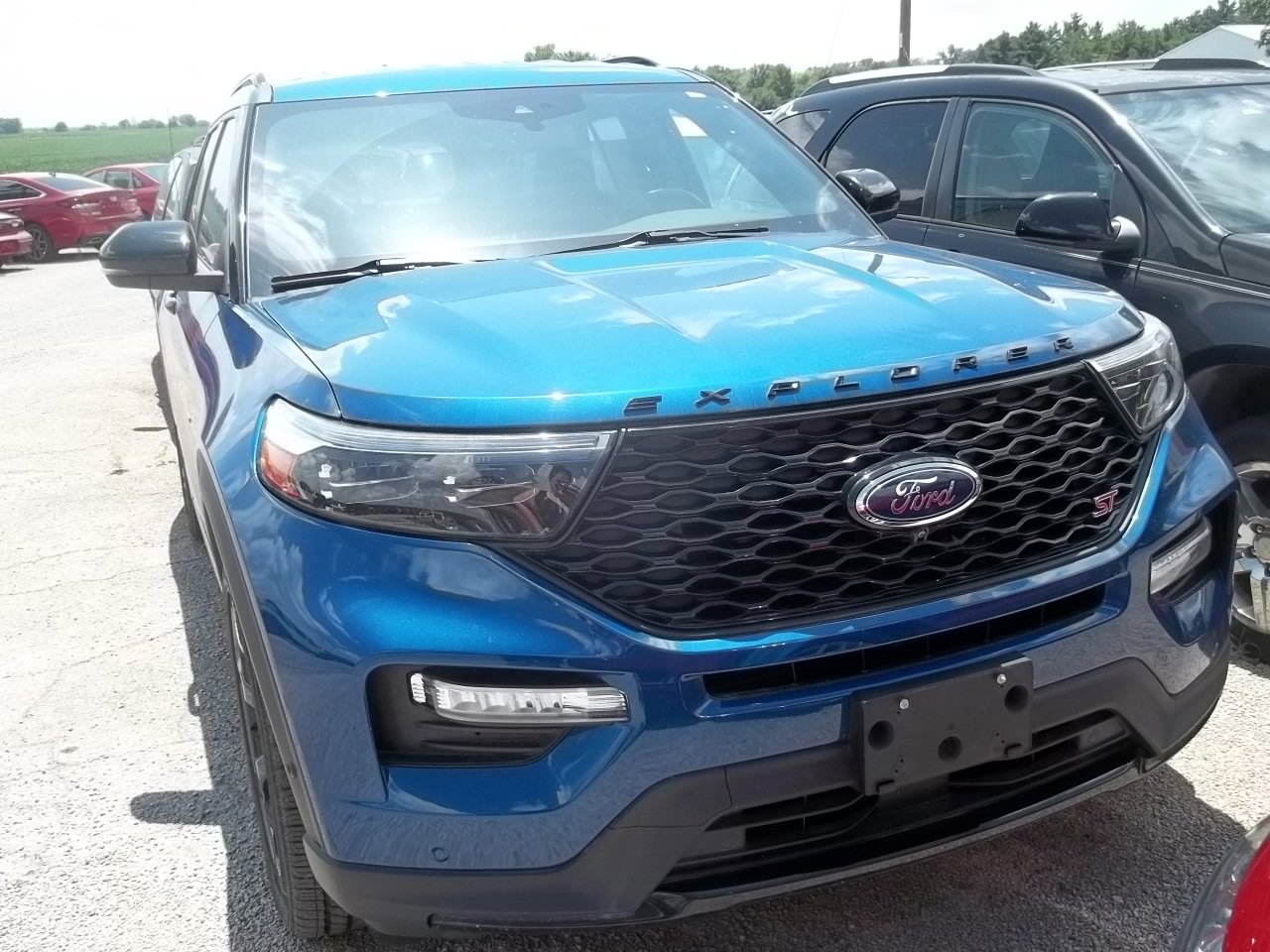 Used 2020 Ford Explorer ST w/ ST Street Pack AWD/4WD image 3