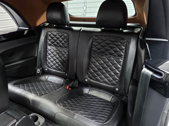 Used 2019 Volkswagen Beetle 2.0T Final Edition SEL FWD image 17