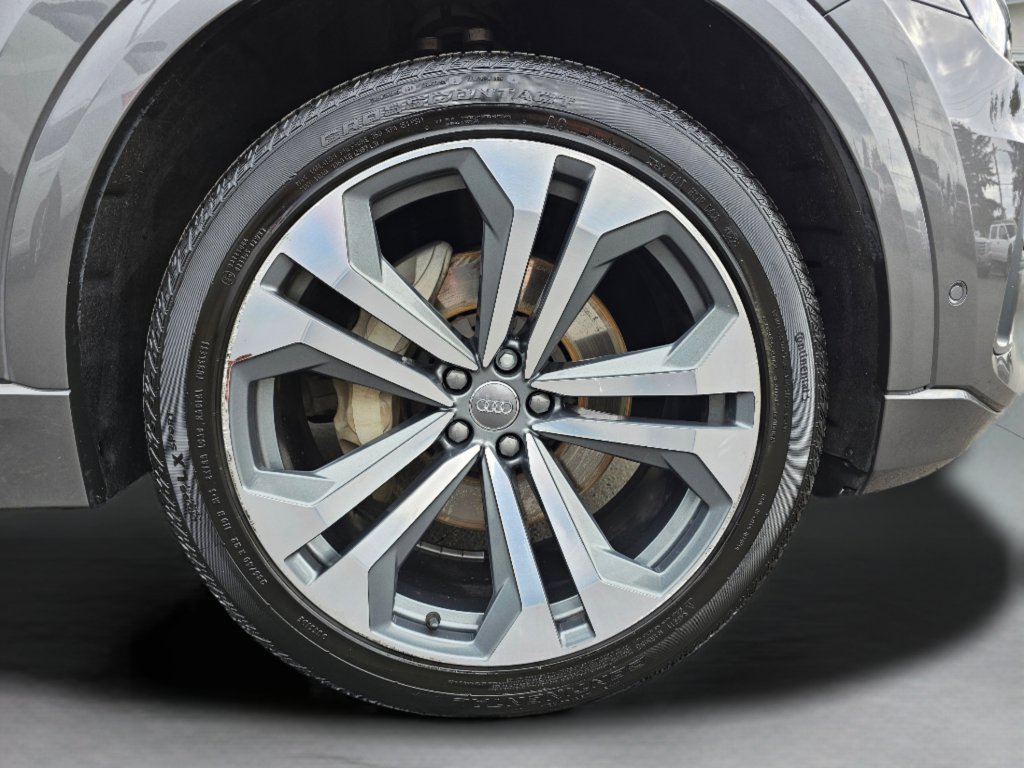 Used 2019 Audi Q8 Prestige w/ Towing Package image 30