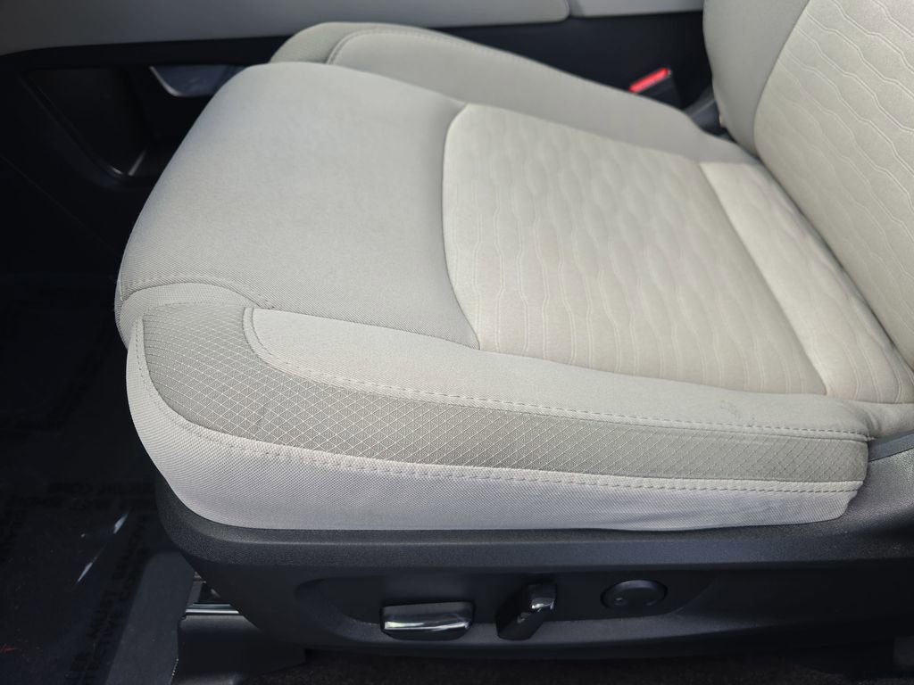 Used 2024 Nissan Pathfinder SV w/ SV Premium Package FWD image 28