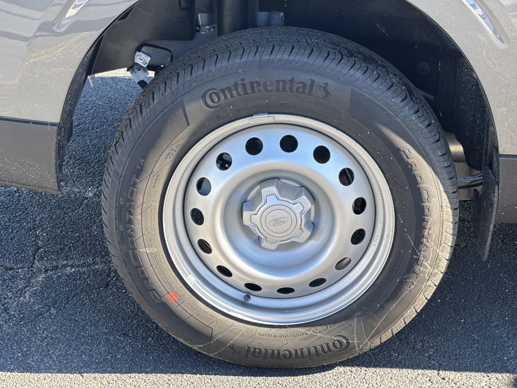 New 2025 Ford Maverick XL w/ Equipment Group 102A image 17