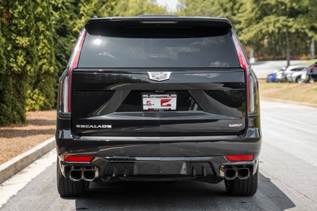 Used 2024 Cadillac Escalade ESV V w/ LPO, Floor Liner Package AWD/4WD image 19
