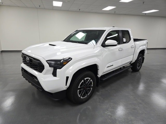 New 2025 Toyota Tacoma TRD Sport image 2