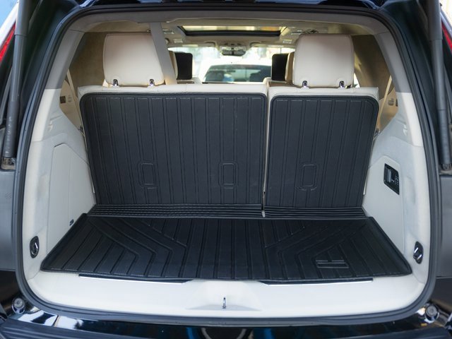 Used 2024 Cadillac Escalade Sport Platinum w/ Heavy-Duty Trailer Package image 35