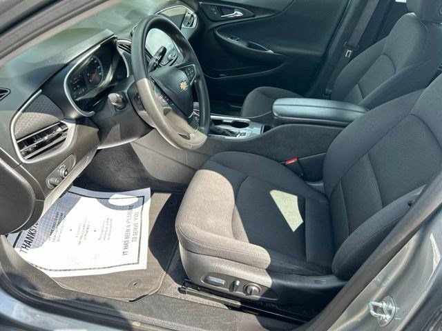 Used 2025 Chevrolet Malibu LT FWD image 13