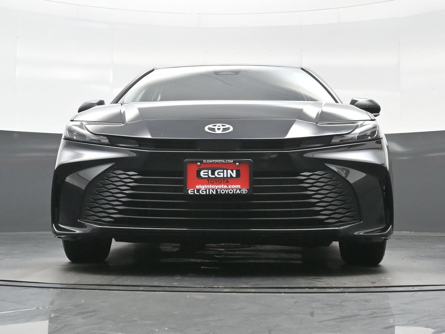Used 2025 Toyota Camry LE FWD image 27