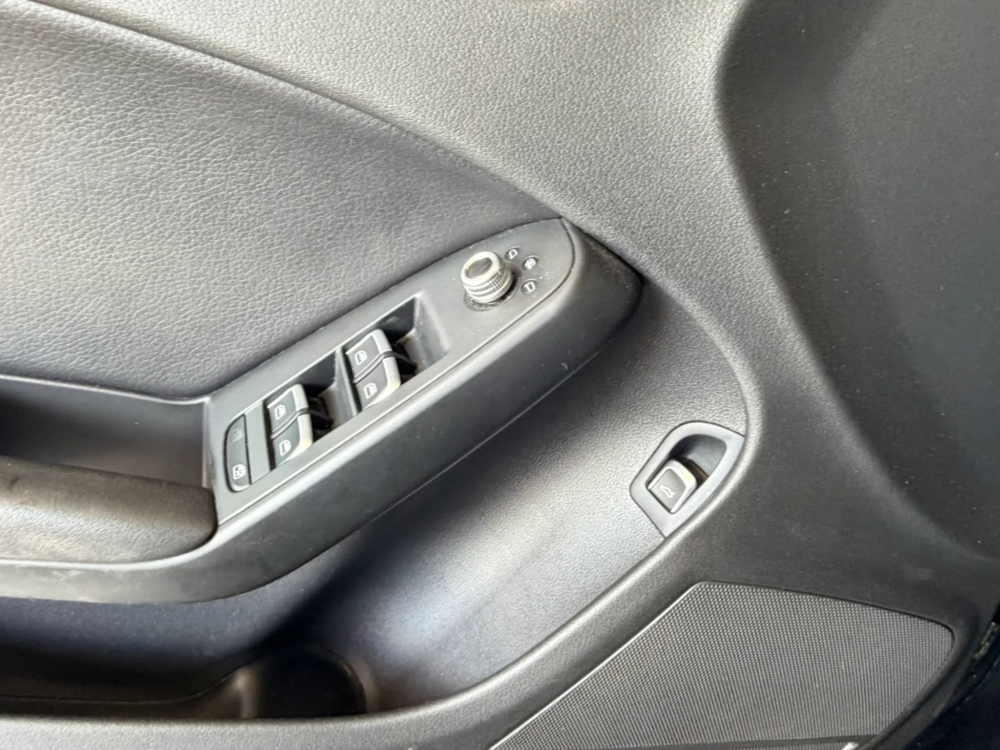 Used 2014 Audi A4 2.0T Premium w/ Cold Weather Package FWD image 17