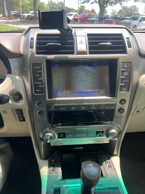 Used 2017 Lexus GX 460 Premium w/ Premium Package AWD/4WD image 14
