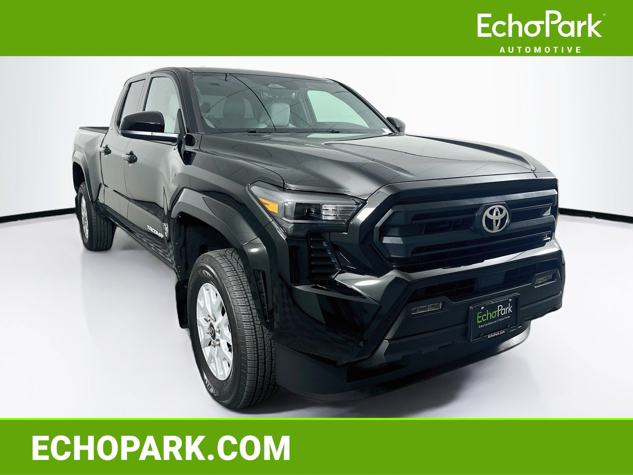 Used 2026 Toyota Tacoma SR5 AWD/4WD image 1
