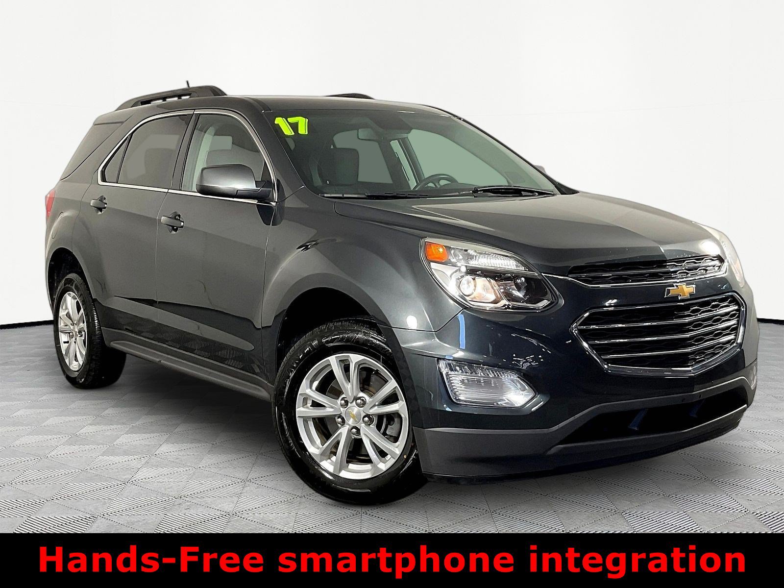 Used 2017 Chevrolet Equinox LT w/ Convenience Package FWD image 3