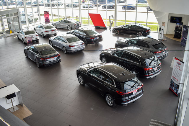 Used 2023 Audi Q5 2.0T Premium Plus w/ Premium Plus Package AWD/4WD image 30