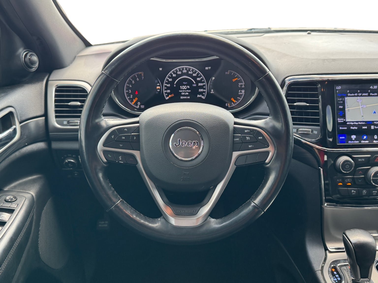 Used 2021 Jeep Grand Cherokee Laredo X RWD image 13