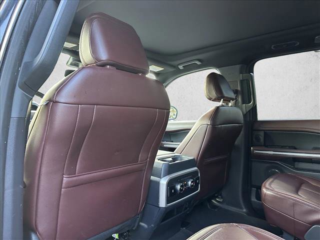 Used 2024 Ford Expedition Limited image 21