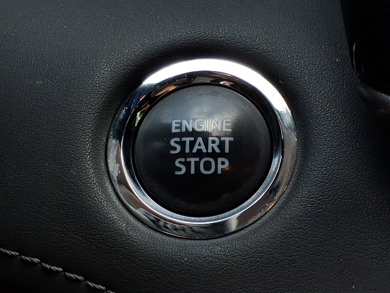Used 2023 Toyota Highlander XLE FWD image 22