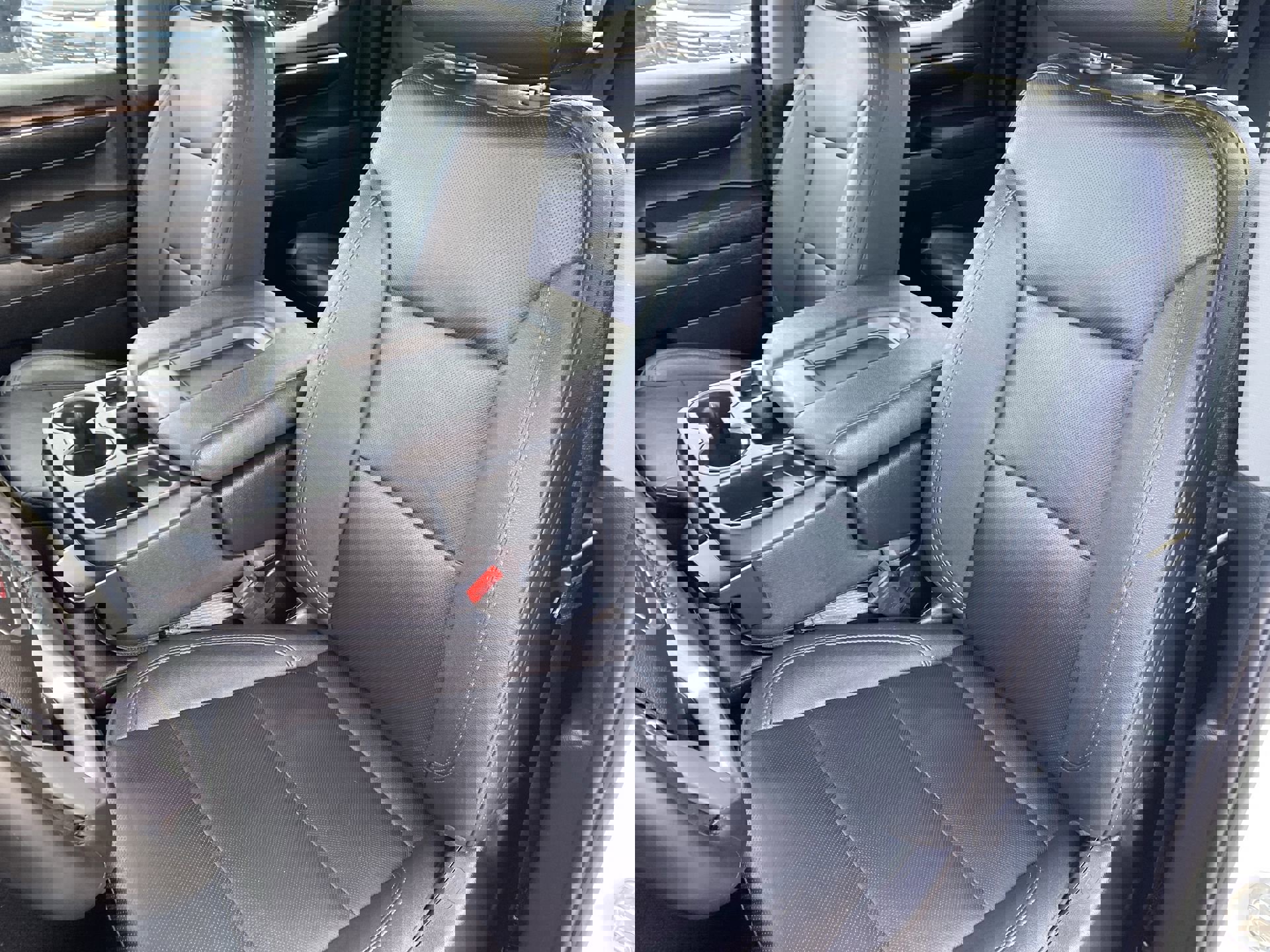 Used 2024 GMC Sierra 1500 SLT image 19