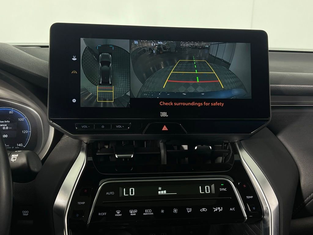 Used 2024 Toyota Venza Limited image 19