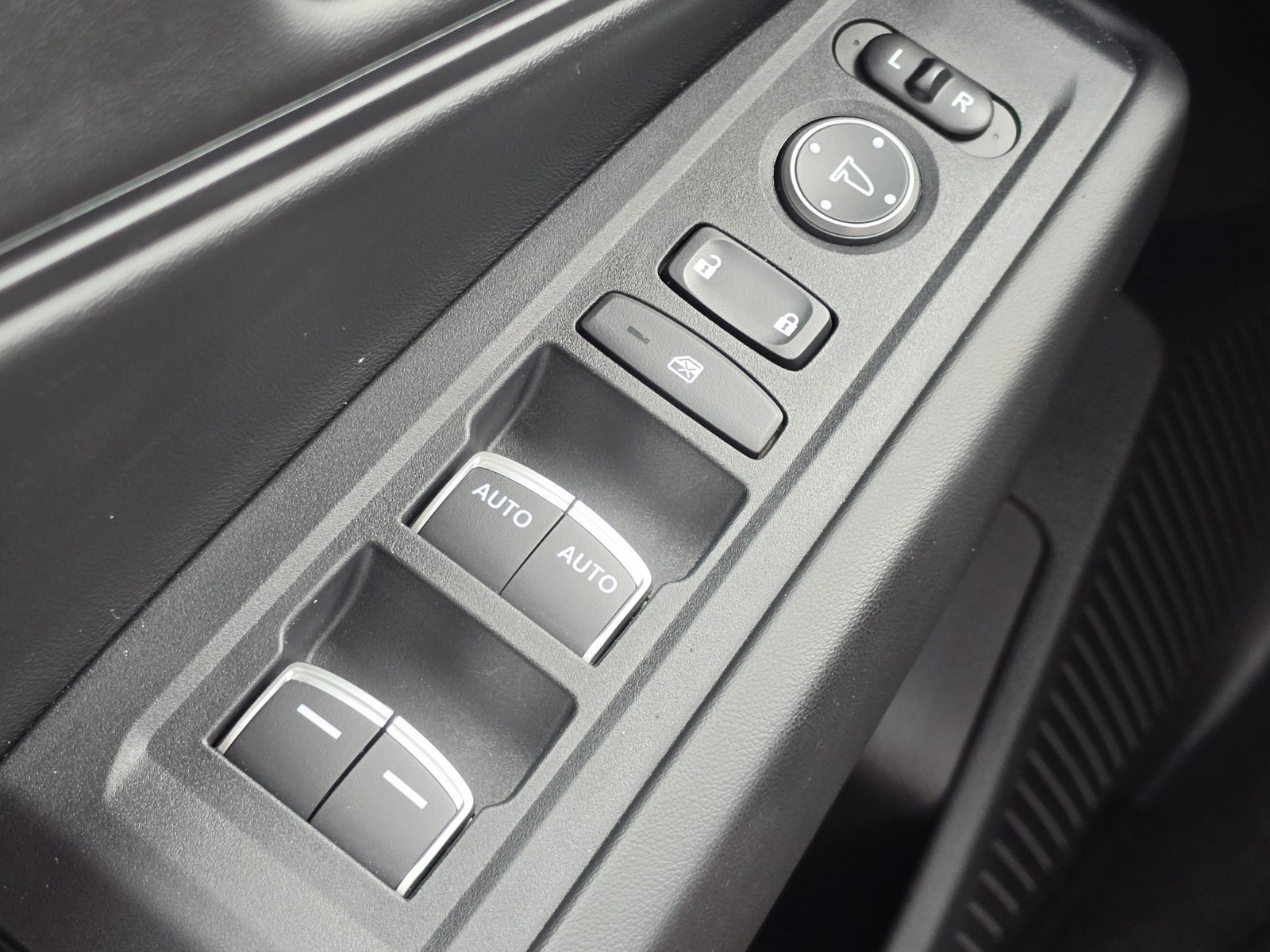 Used 2024 Honda Accord EX image 13