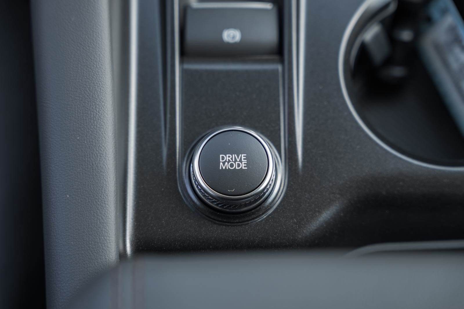 New 2026 Ford Explorer Active AWD/4WD image 25
