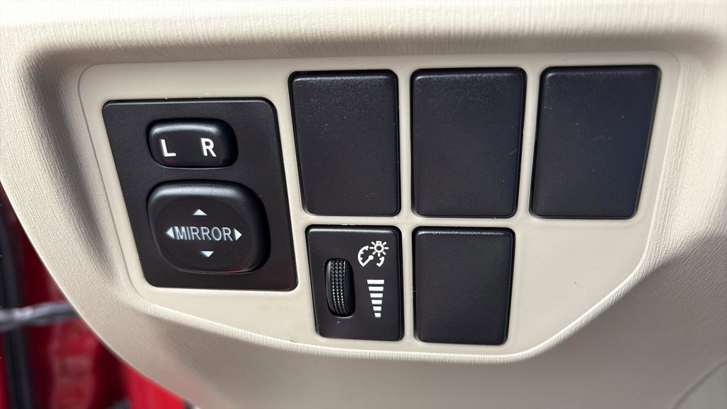 Used 2013 Toyota Prius Three FWD image 23