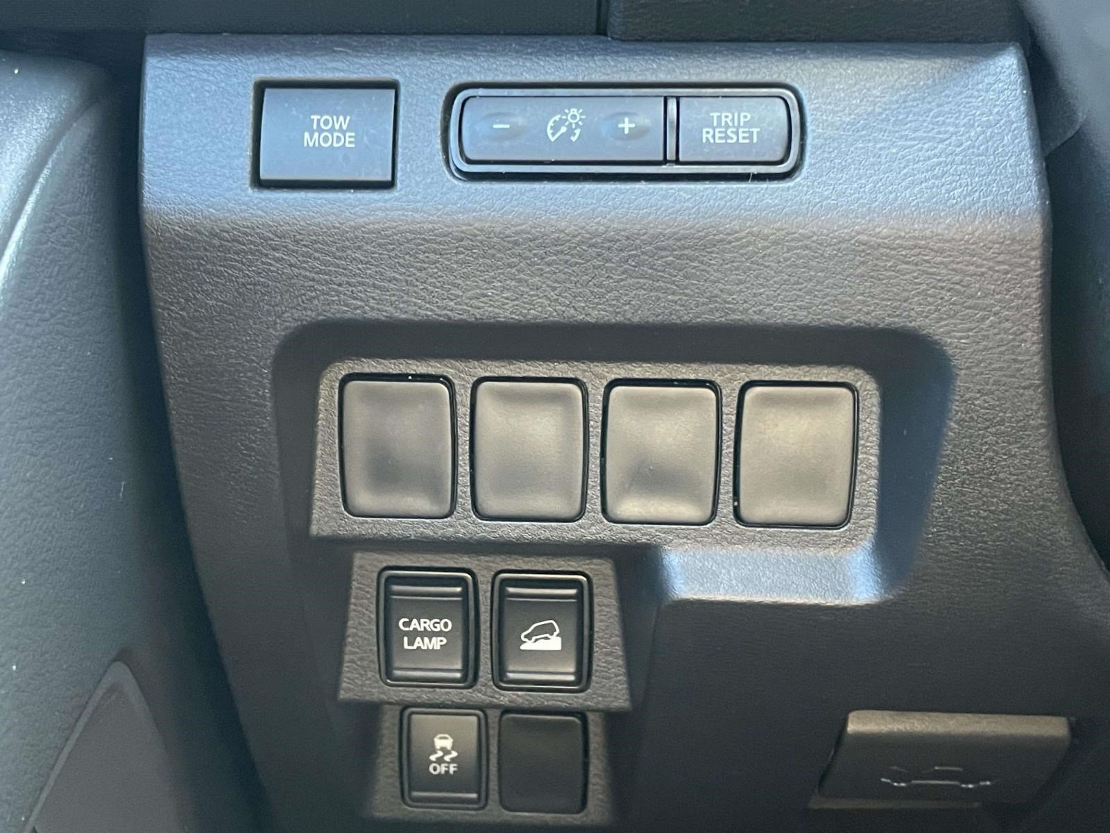 Used 2022 Nissan Frontier SV AWD/4WD image 18