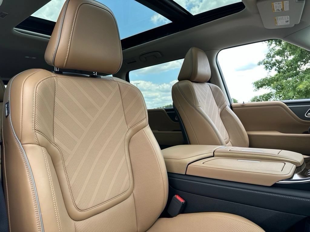 New 2027 INFINITI QX80 Luxe w/ Cargo Package AWD/4WD image 14