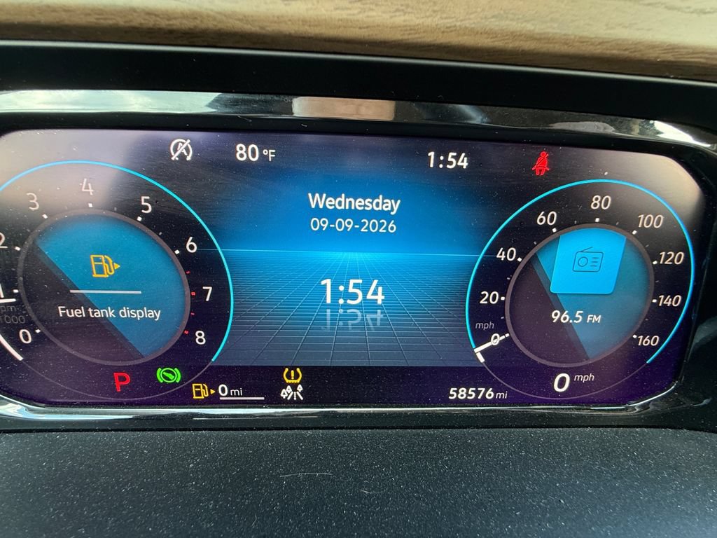 Used 2025 Volkswagen Atlas SE AWD/4WD image 13