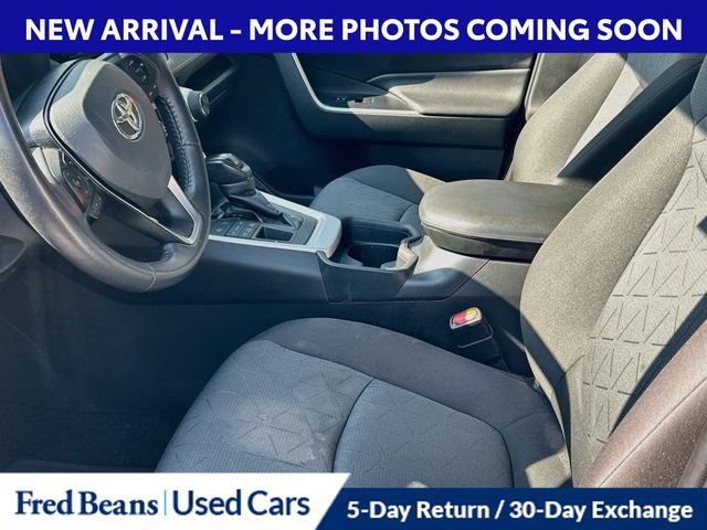 Used 2021 Toyota RAV4 XLE w/ Convenience Package AWD/4WD image 9