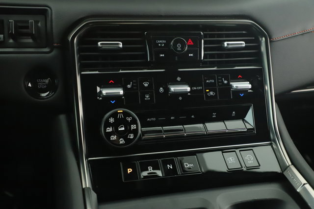 Used 2025 Nissan Armada PRO-4X image 18