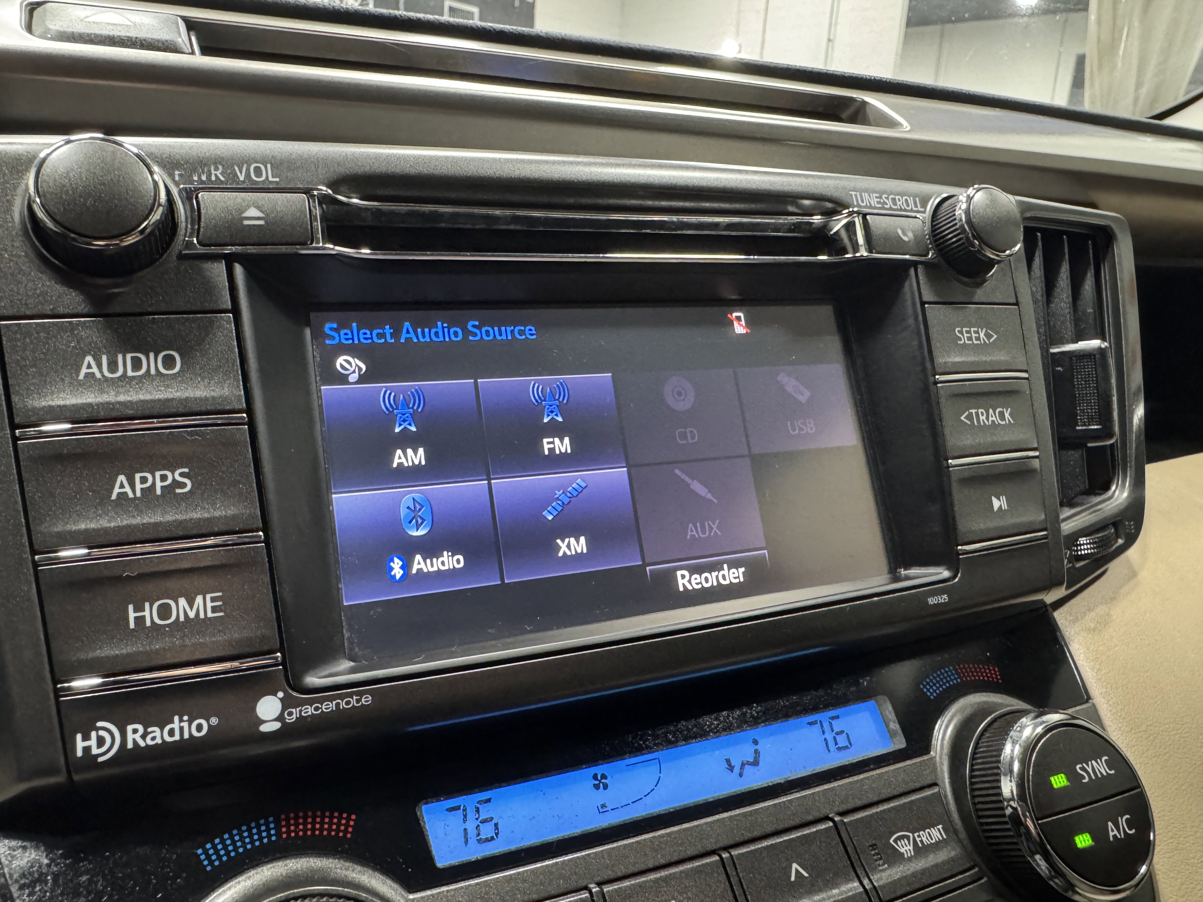 Used 2014 Toyota RAV4 XLE image 6