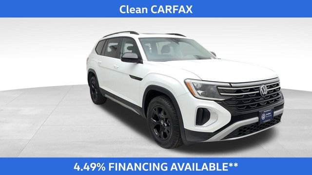 Certified 2025 Volkswagen Atlas Peak Edition SE image 9