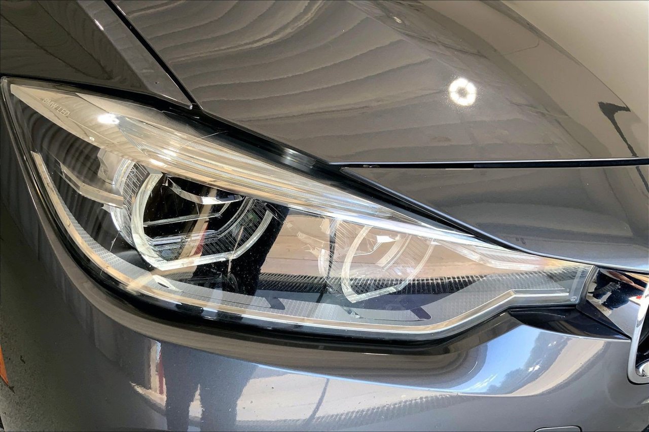 Used 2018 BMW 330i Sedan RWD image 28