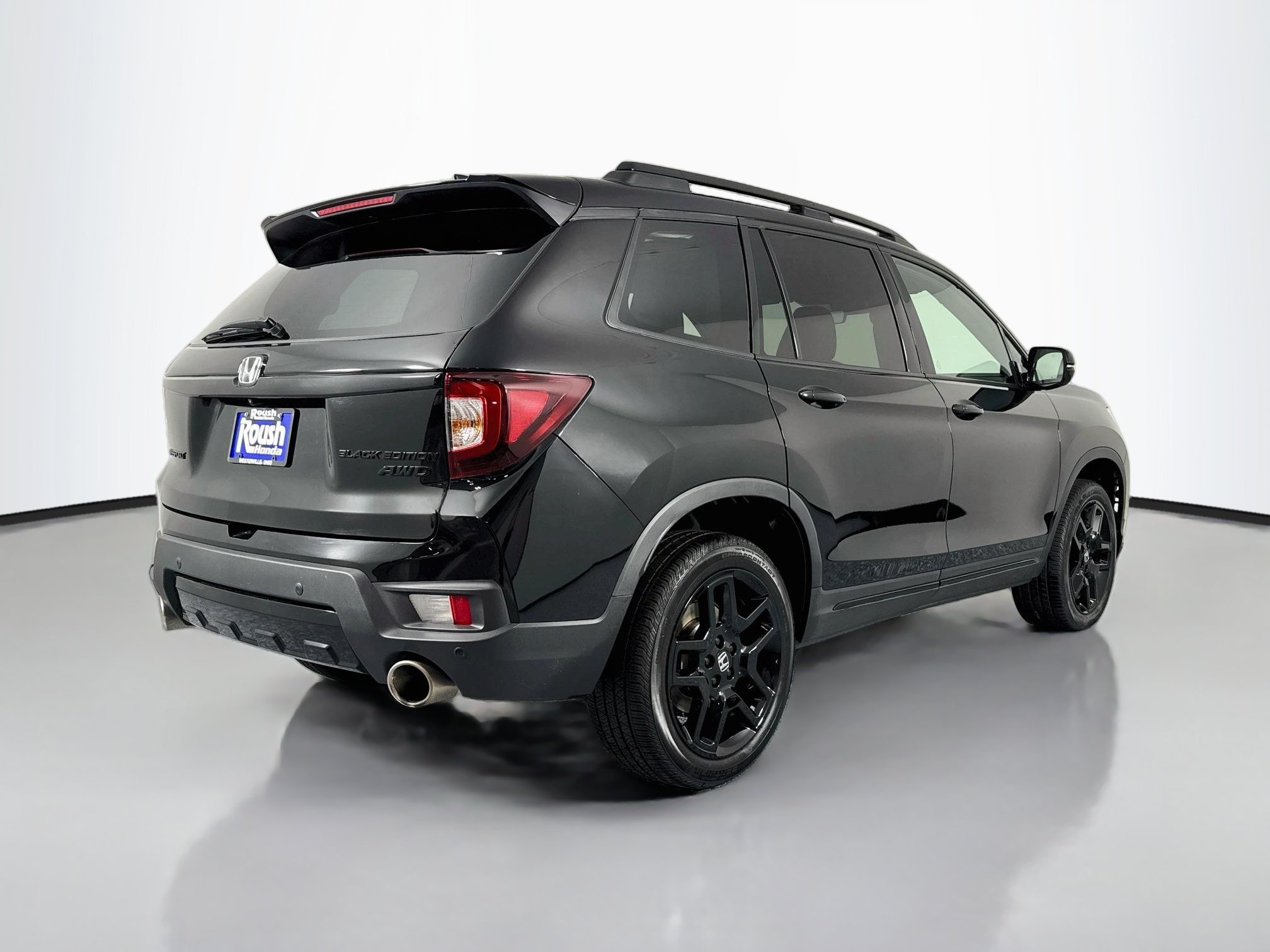 Certified 2025 Honda Passport Black Edition image 5