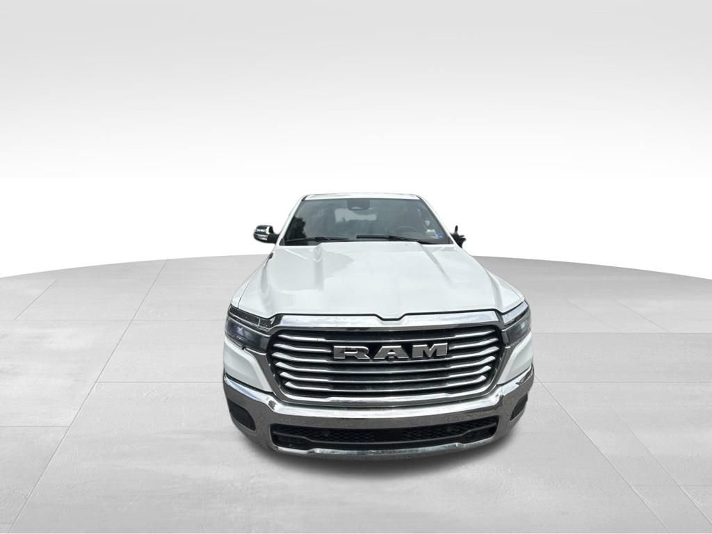 Used 2025 RAM 1500 Laramie AWD/4WD image 9