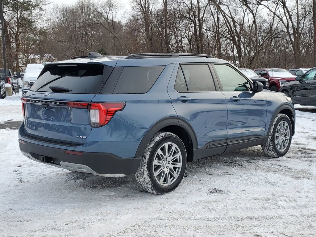 New 2026 Ford Explorer Active w/ Active Comfort Package image 4