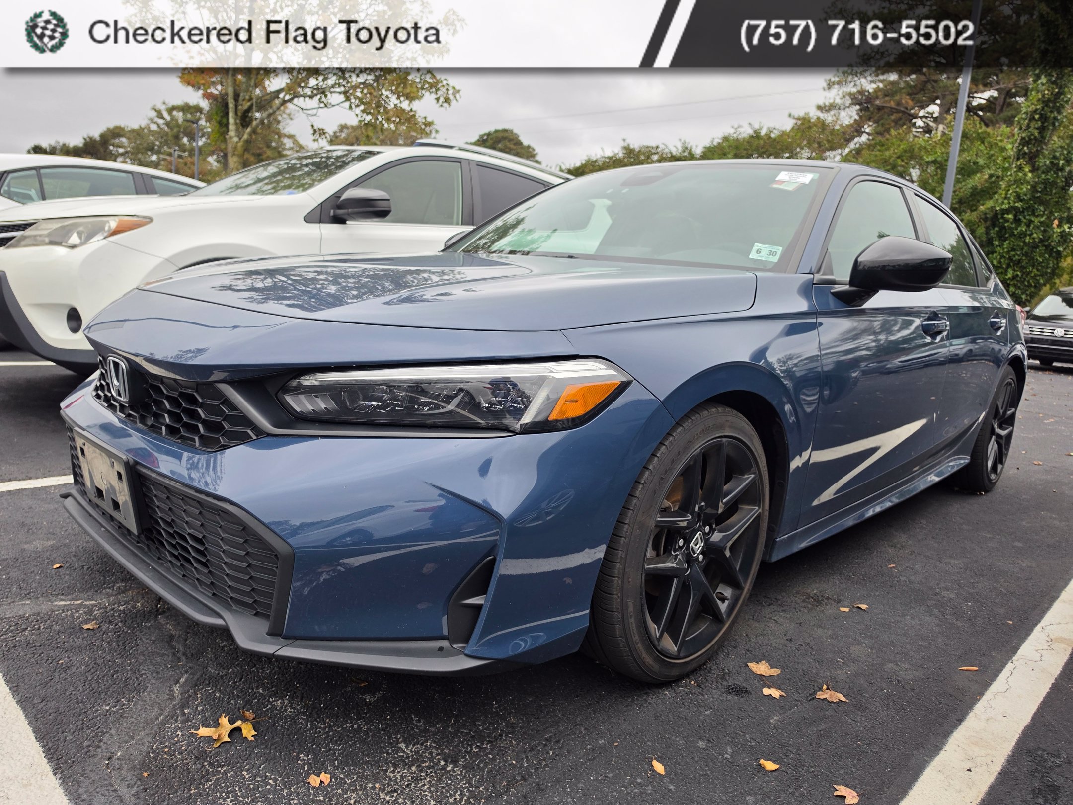 Used 2025 Honda Civic Sport image 1