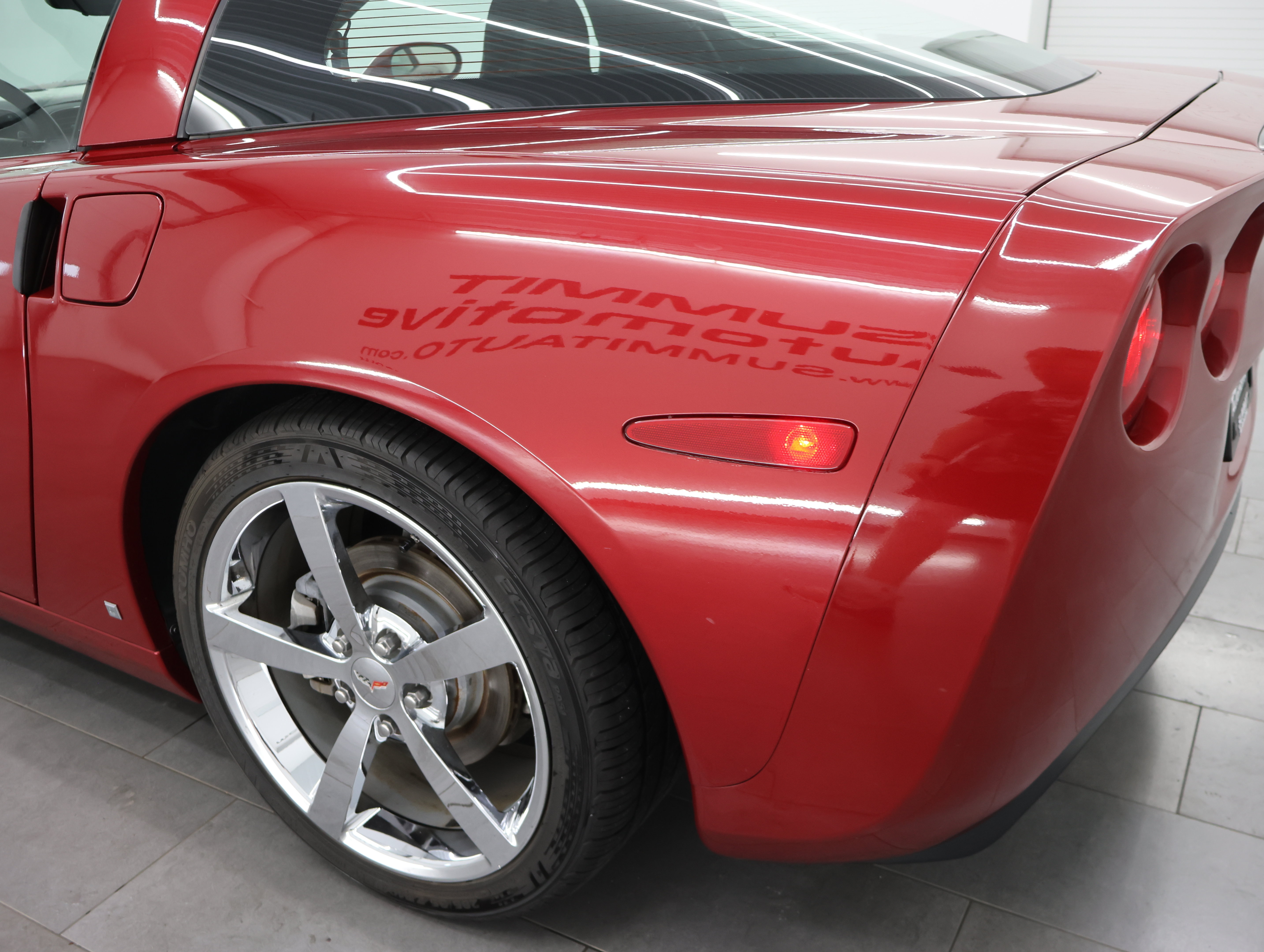 Used 2009 Chevrolet Corvette Coupe w/ Preferred Equipment Group RWD image 25