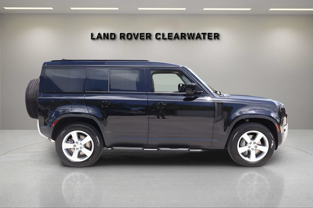 Used 2025 Land Rover Defender 110 S AWD/4WD image 6